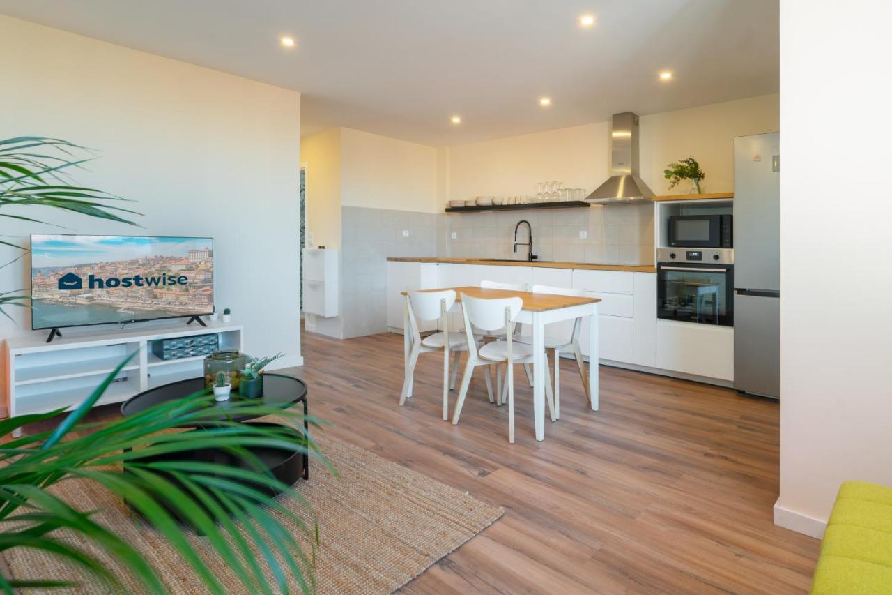 Host Wise - Fantastic Contemporary Flat W Balcony Apartment Порто Екстериор снимка